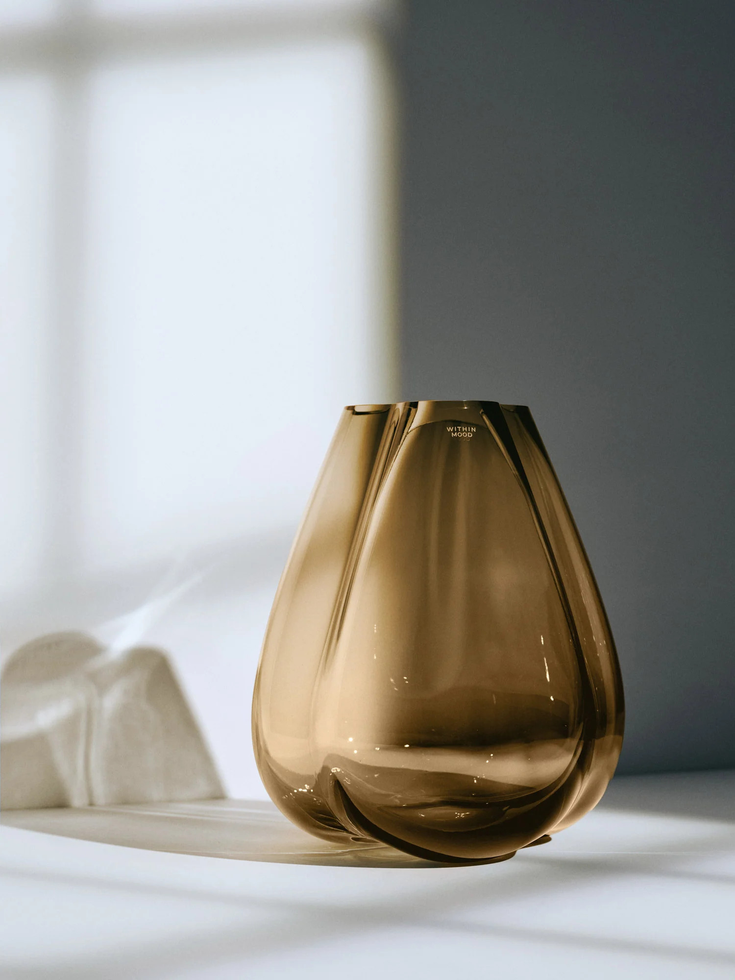 Tulip Vase, brown | Withinmood