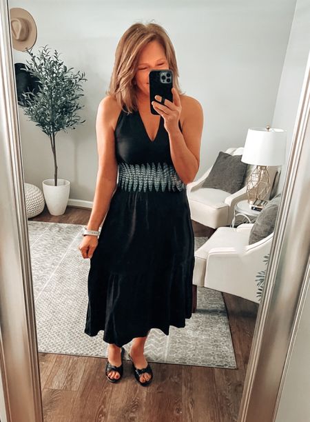 Is this not the cutest dress? It’s by Sofia from Walmart, it’s. a Best Seller, it can be twisted at the neck and it’s only $30! Omg, I’m loving it, plus it has pockets!!

Walmart fashion, Walmart finds, summer dresses, midi dress, maxi dress, July 4th, sales, summer outfit 

#LTKsalealert #LTKunder50 #LTKstyletip