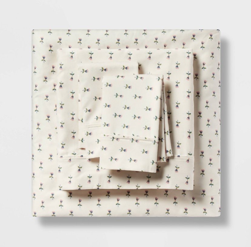 I LOVE these sheets I grabbed from target a few weeks back.

#LTKdayinmylife #LTKSeasonal #LTKHome