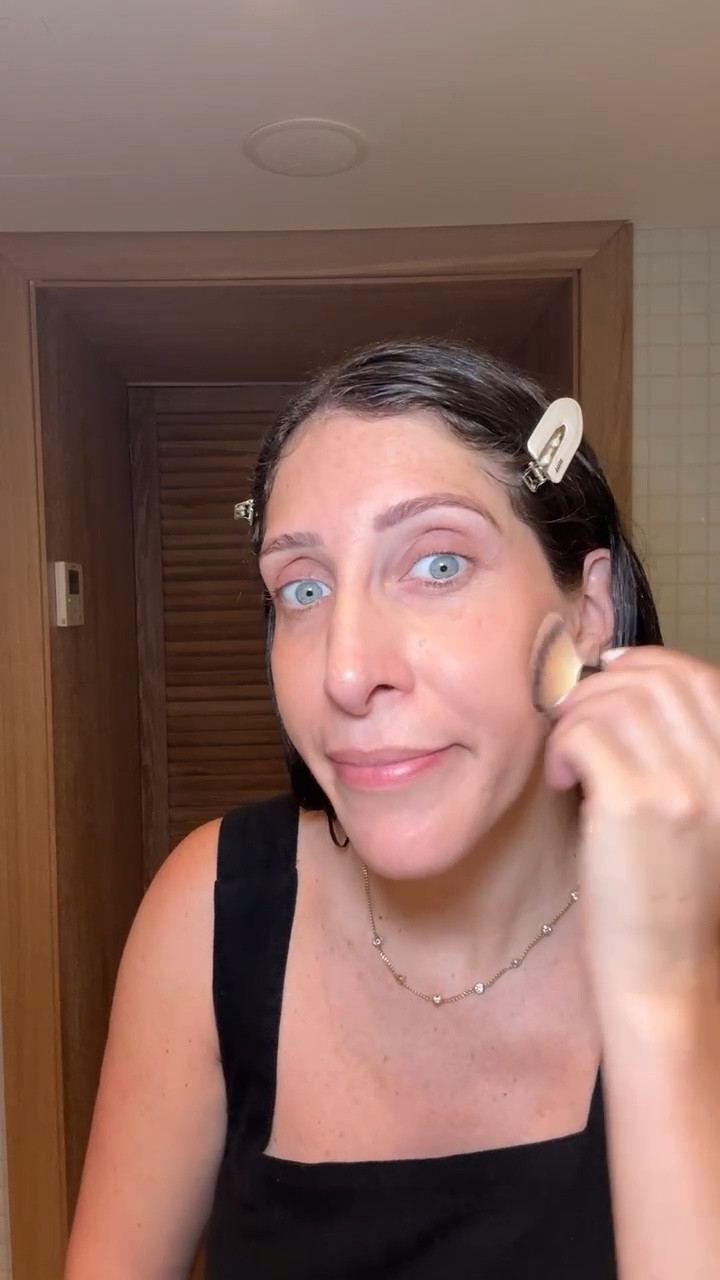 When one of your favourite foundations launch a glowier, lighter version… proceed to checkout 🙌🏻 

#LTKsummer #LTKuk #LTKbeauty