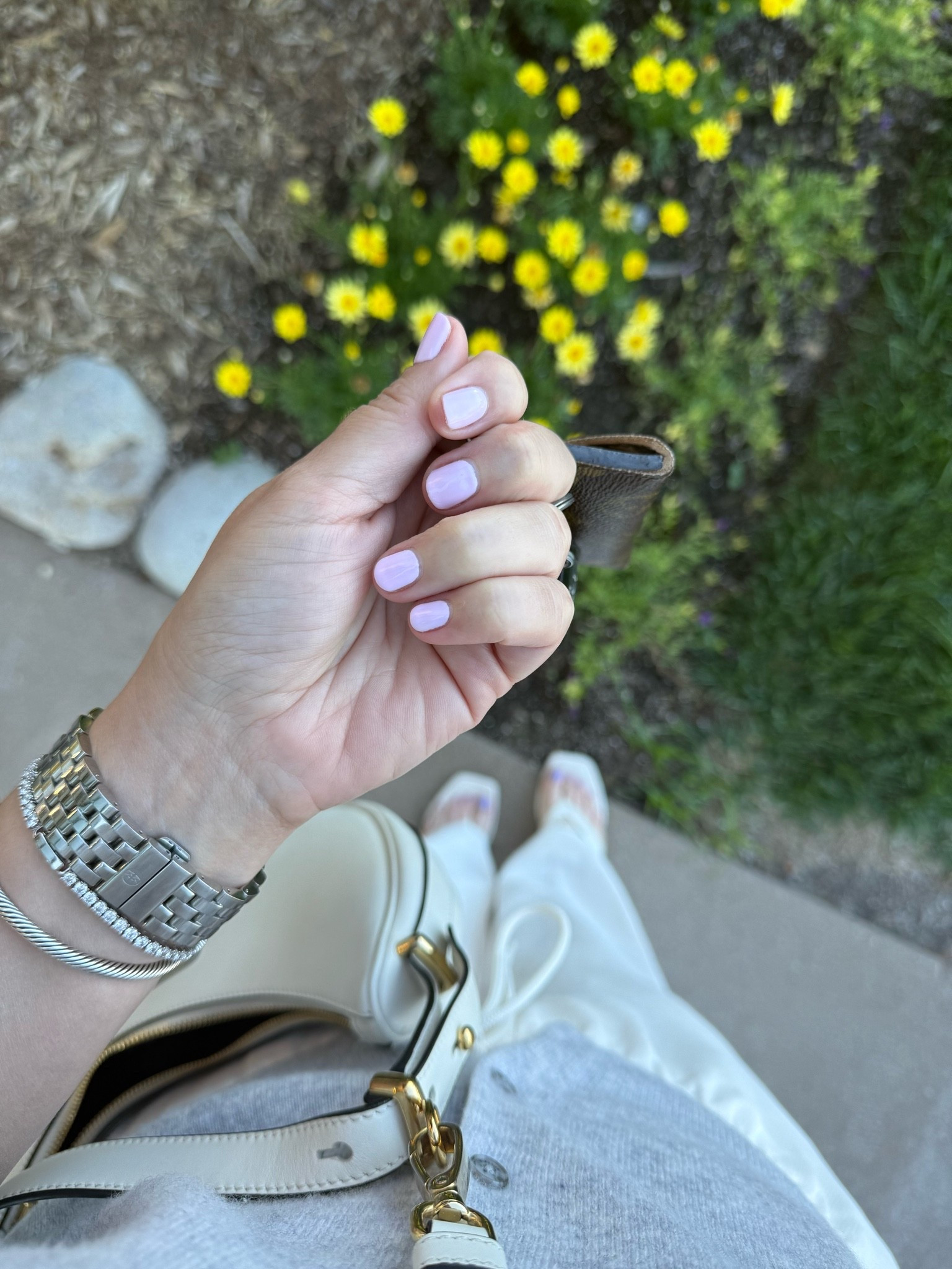 OOTD - nails did! 
Wearing all Aritzia!  All on their private clientele sale!
Workwear, work outfit, office outfit 
#officefit #workwear #aritzia @Aritzia

#LTKootd #LTKSaleAlert #LTKWorkwear