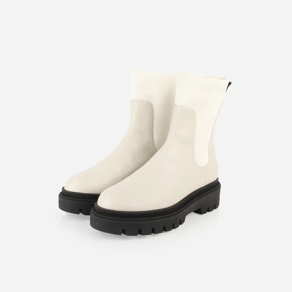 The Three-Season Boot Oatmeal Pebble Water Resistant | Poppy Barley