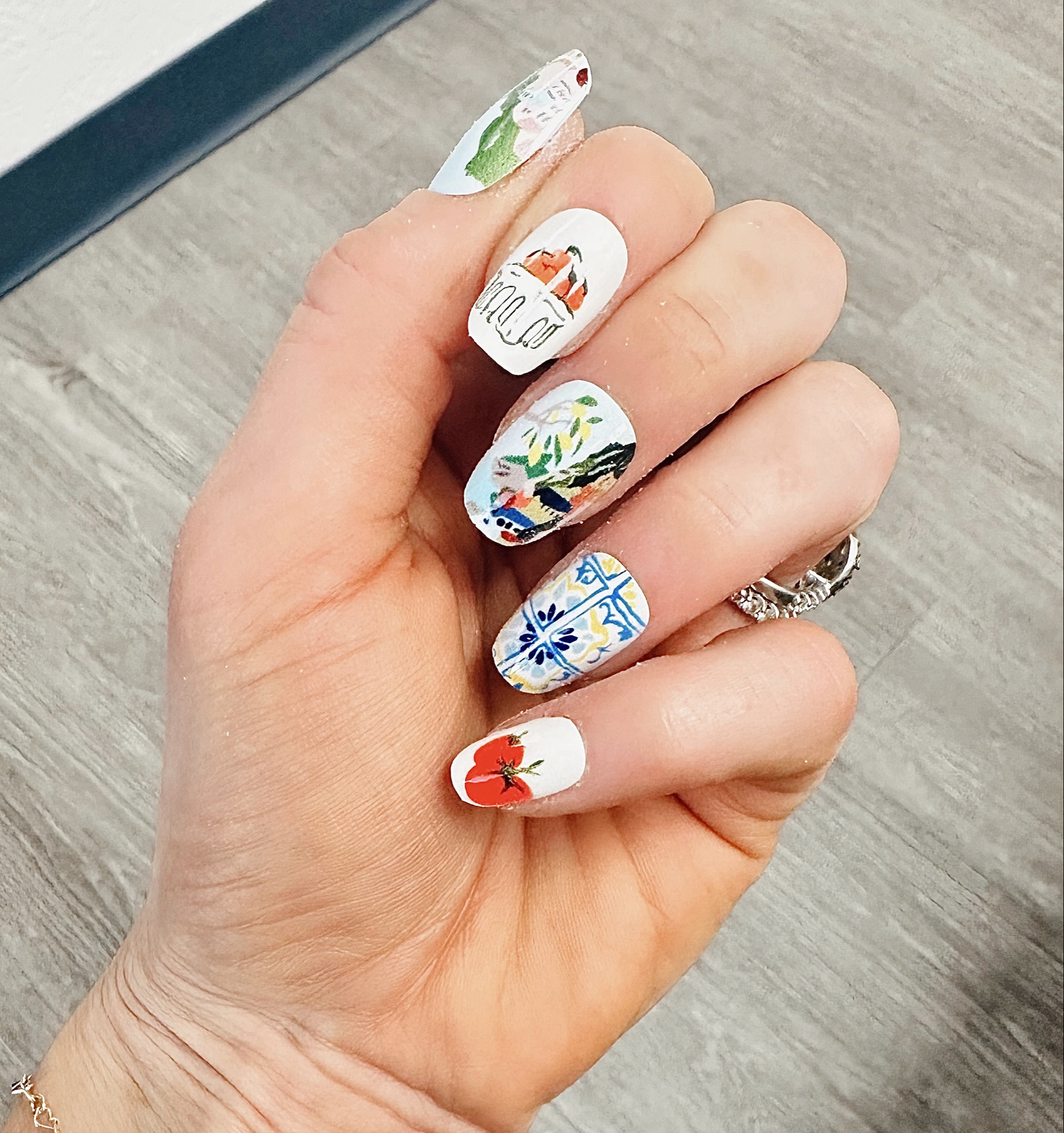 Vacation nails 💅🏼 

#LTKSaleAlert #LTKStyleTip #LTKBeauty