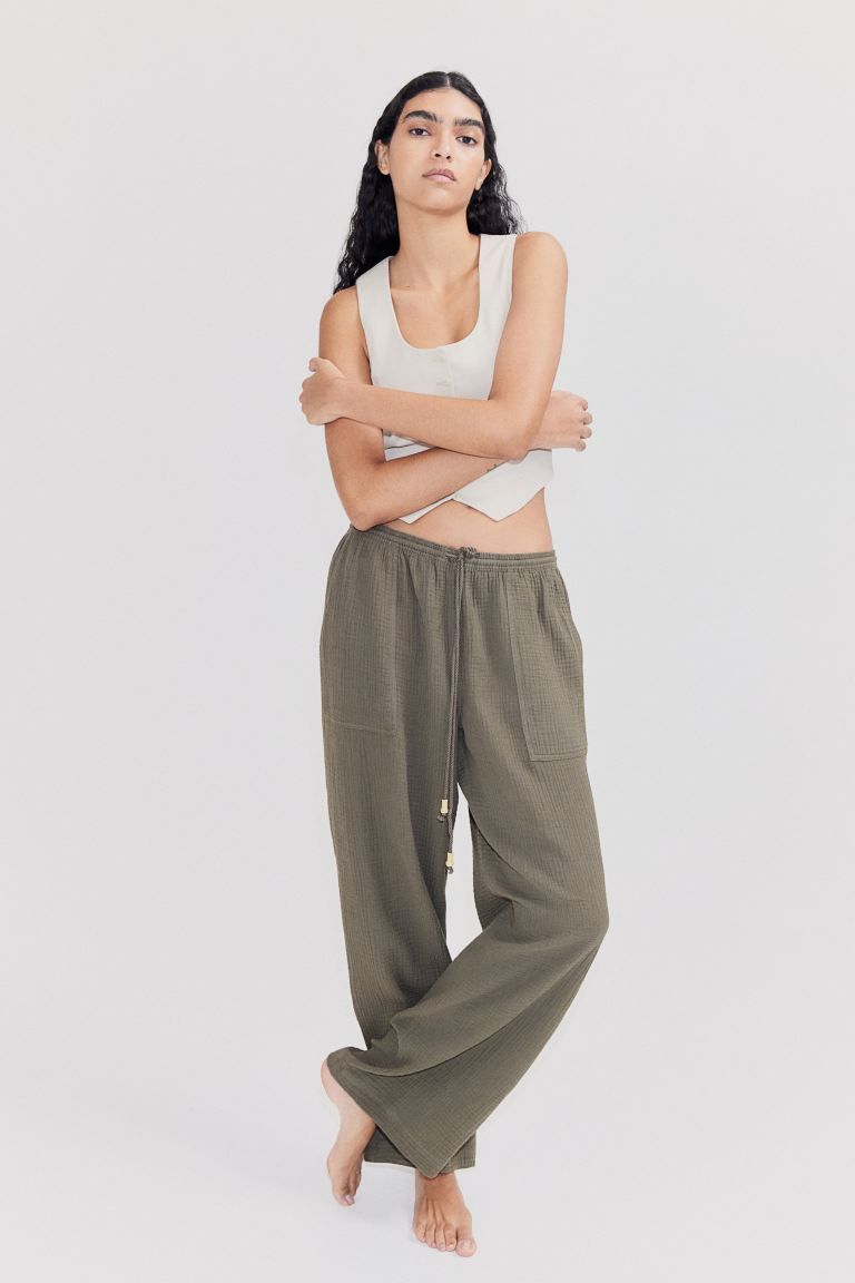 Muslin Pull-on Pants - Regular waist - Long - Dark khaki green - Ladies | H&M US | H&M (US + CA)
