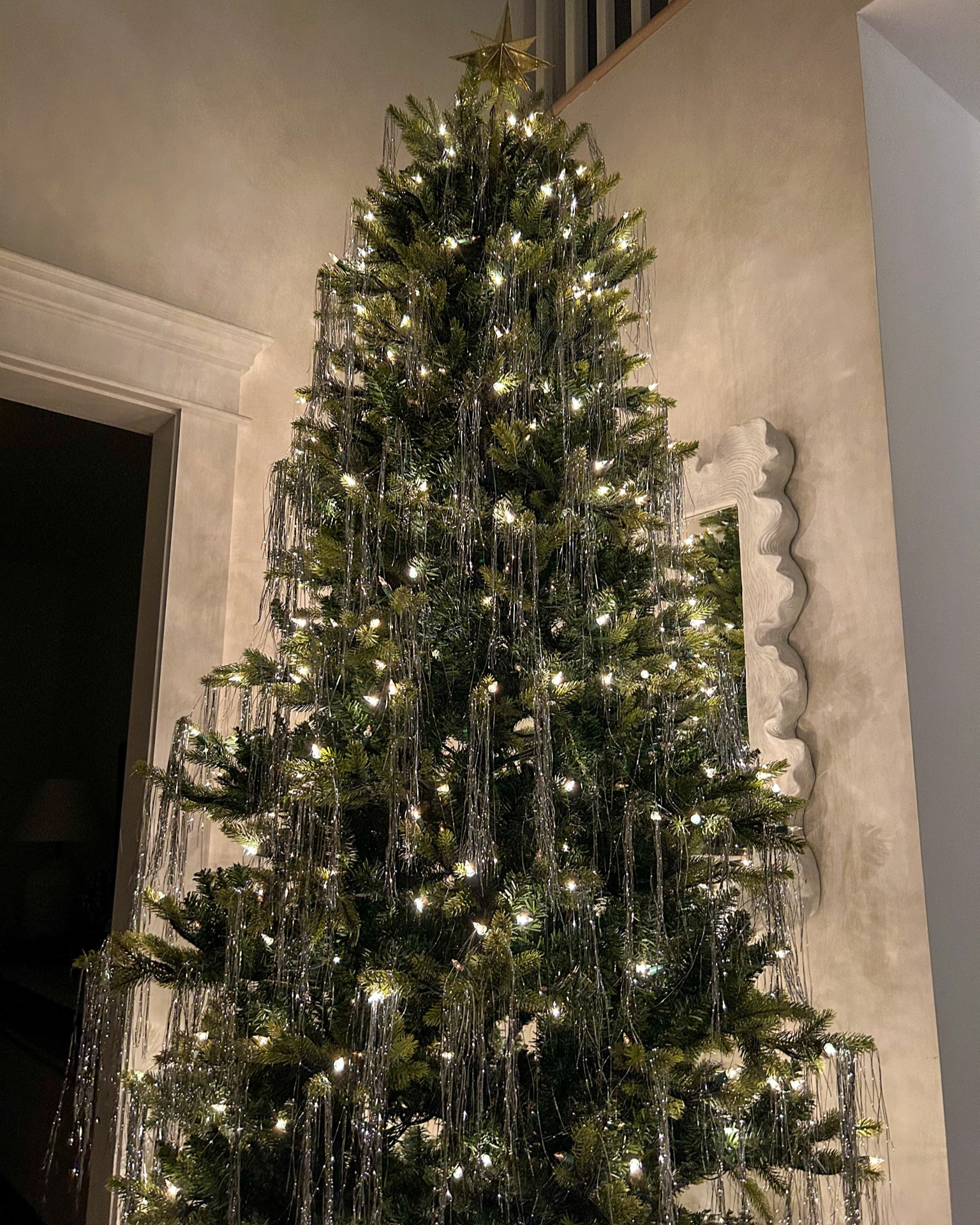 Tinsel, tinsel & more tinsel 🪩✨

#LTKHoliday #LTKSeasonal