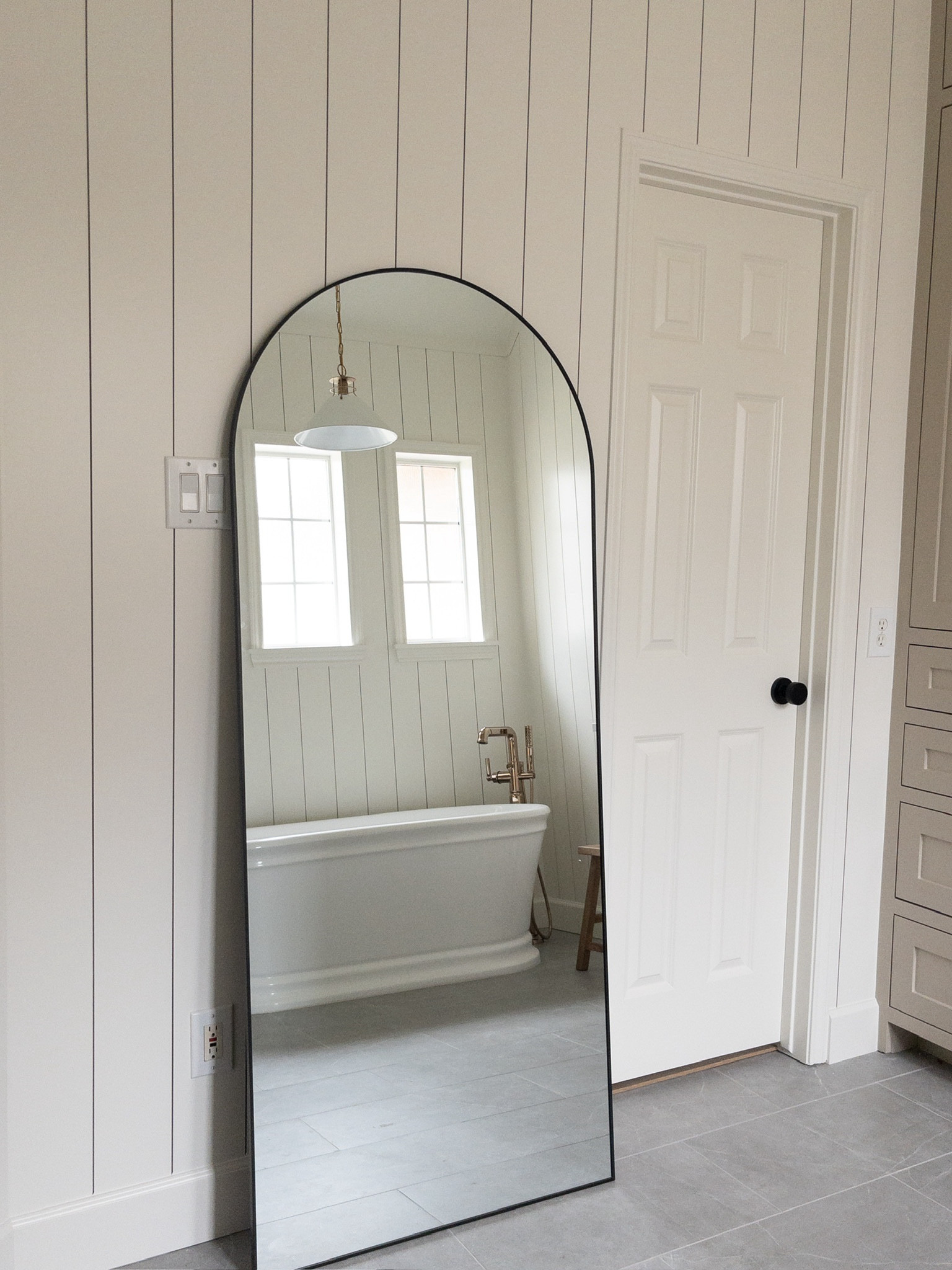 Another glimpse into our Woodlands project ft. this incredible mirror from Home Depot // a great price too!!

mirror, floor mirror, large mirror, the home depot, home depot home finds, home depot decor, bathroom inspiration, bathroom inspo, design inspo, bathroom deign 

#LTKstyletip #LTKhome