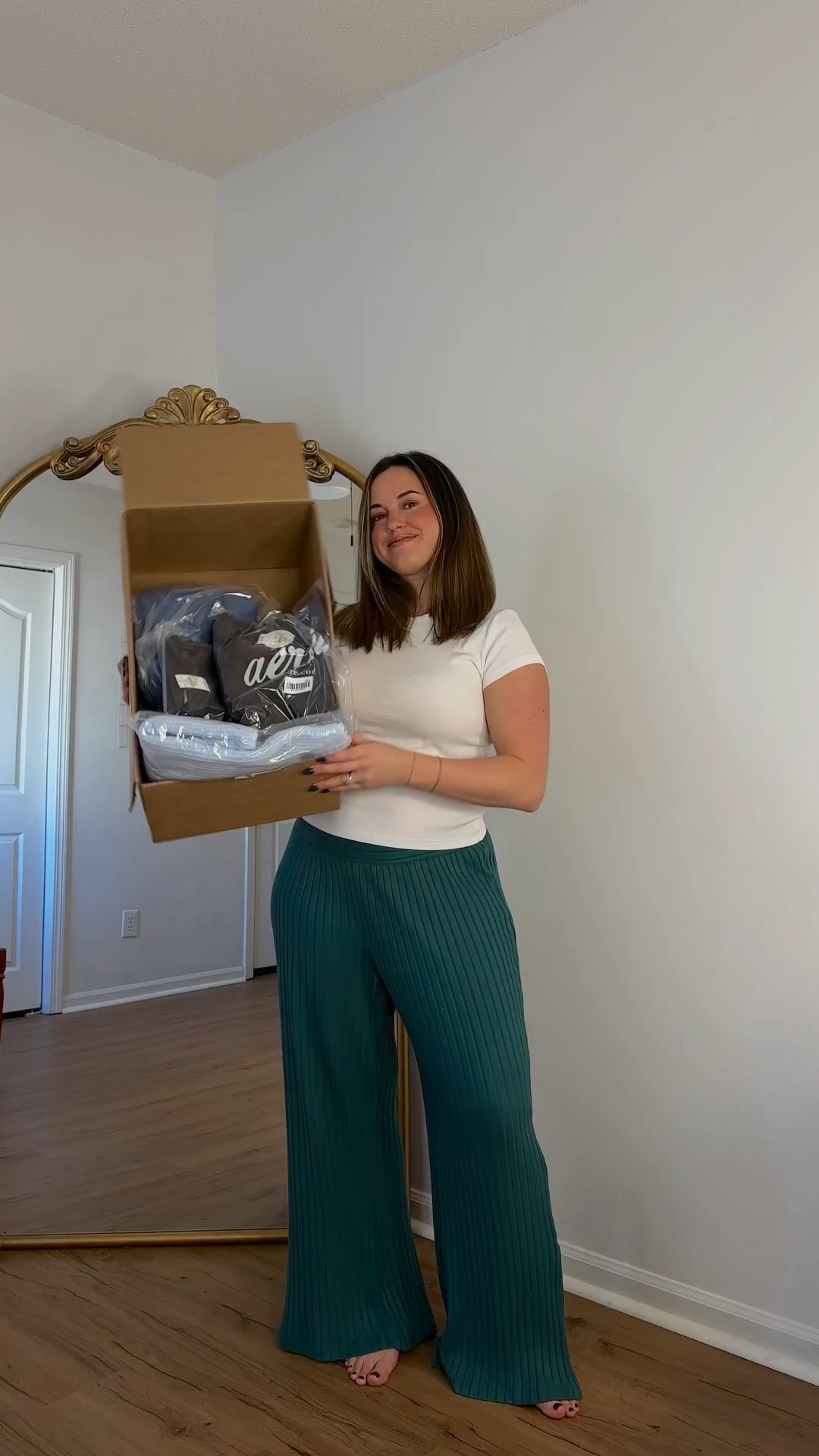 Aerie bye or buy! So many good pieces — I’m in my Pilates princess era so most of the pieces fit that vibe 🧘🏽‍♀️✨

Almost all pieces are true to size. I sized up to a large in the blue crewneck and shrug sweater! Everything else is a medium. 

#LTKActive #LTKMostLoved #LTKSaleAlert