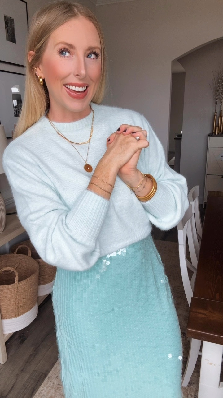 Old navy outfit on sale! This soft sweater and sequin midi skirt are 50% off

#LTKHoliday #LTKSaleAlert #LTKFindsUnder50