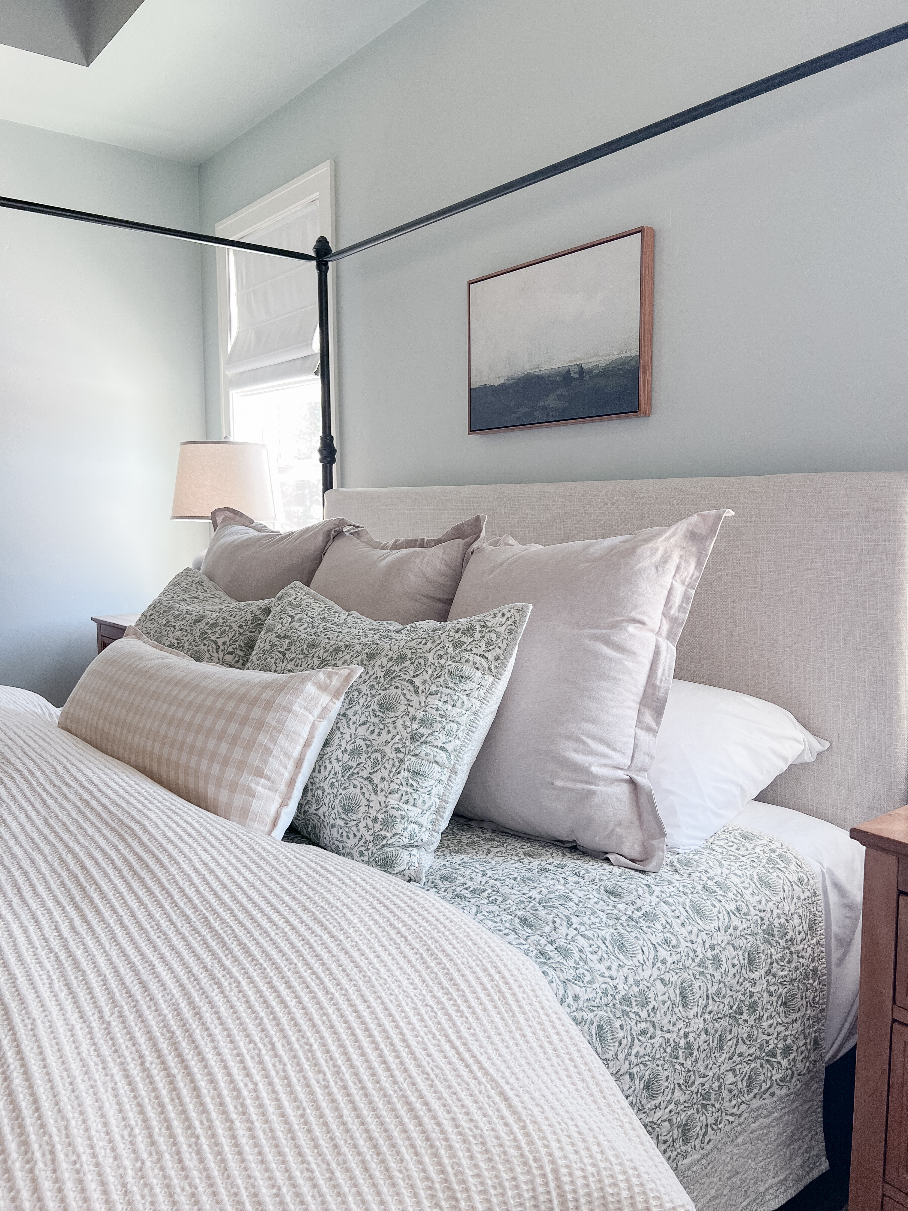 Spring bedroom refresh! Absolutely love this bedding for spring time 🫶🏻

Style tips - Room decor - Bedding set - Spring refresh - Bedding inspo 

#LTKHome #LTKStyleTip #LTKSeasonal