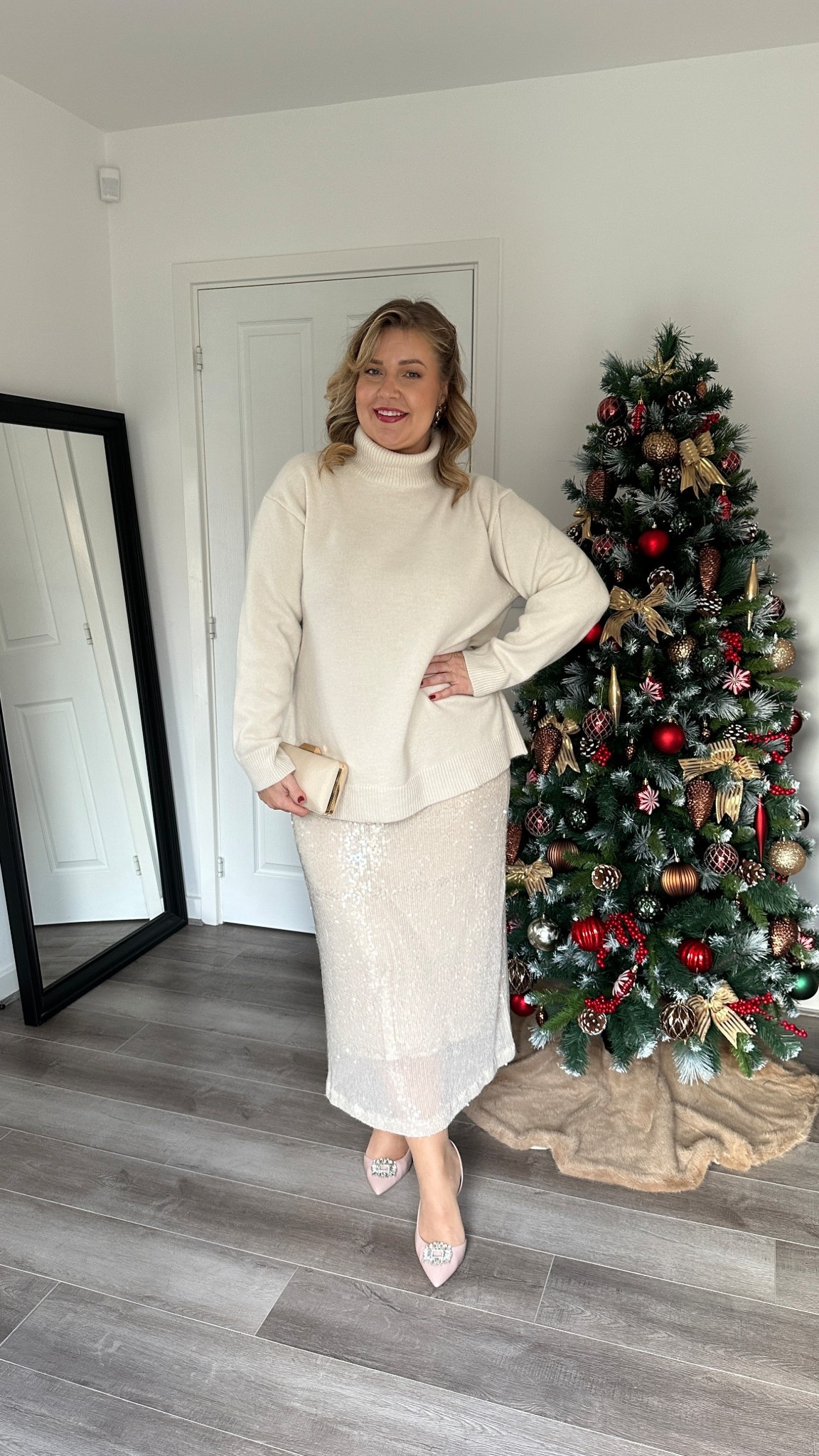 Festive outfit Day 9
Jumper XL
Skirt and shoes old 

#LTKfestive #LTKcurves