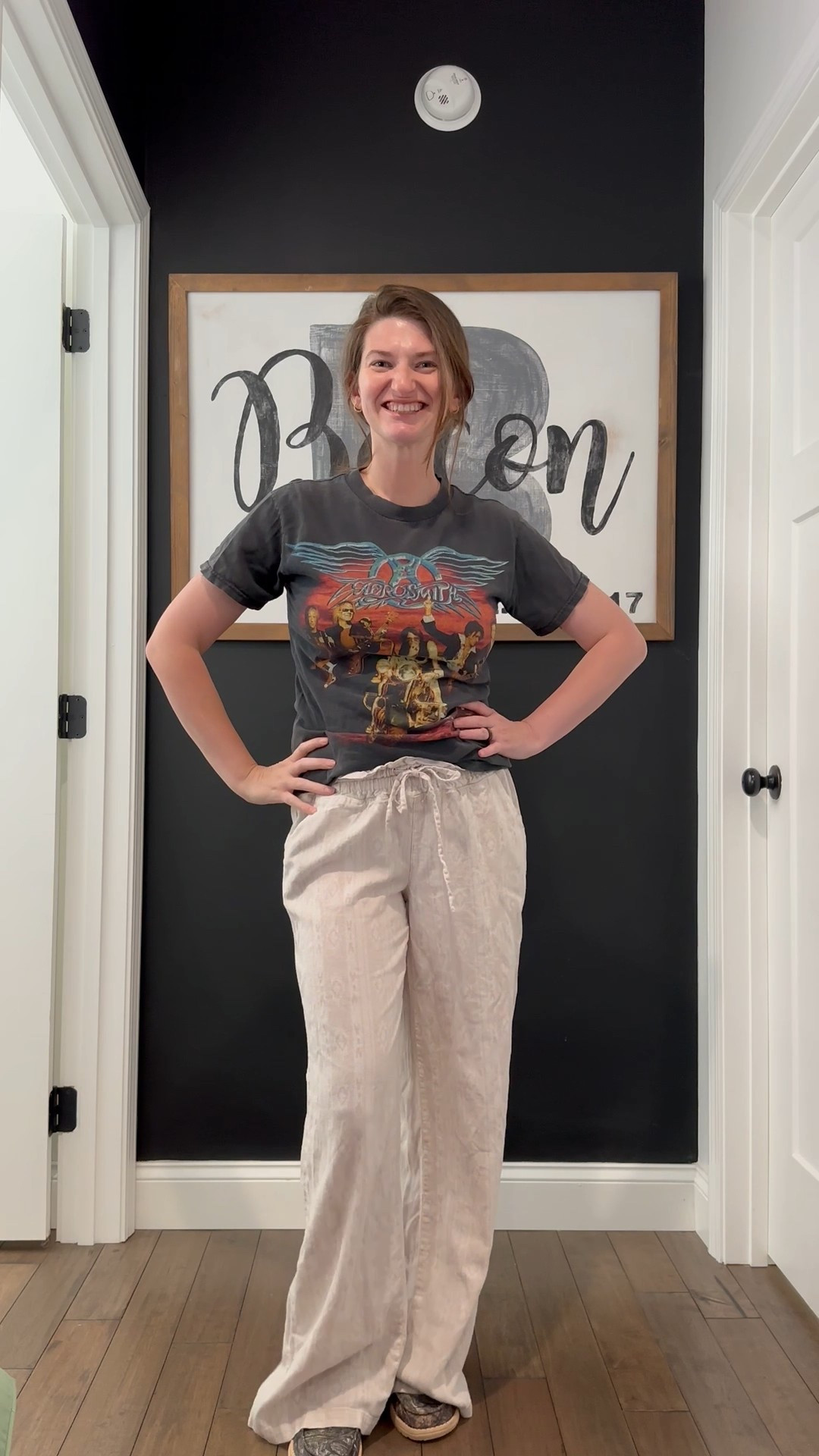 My go to mom uniform right now! Linen pants and a graphic tee! 

#LTKStyleTip #LTKSeasonal #LTKSaleAlert