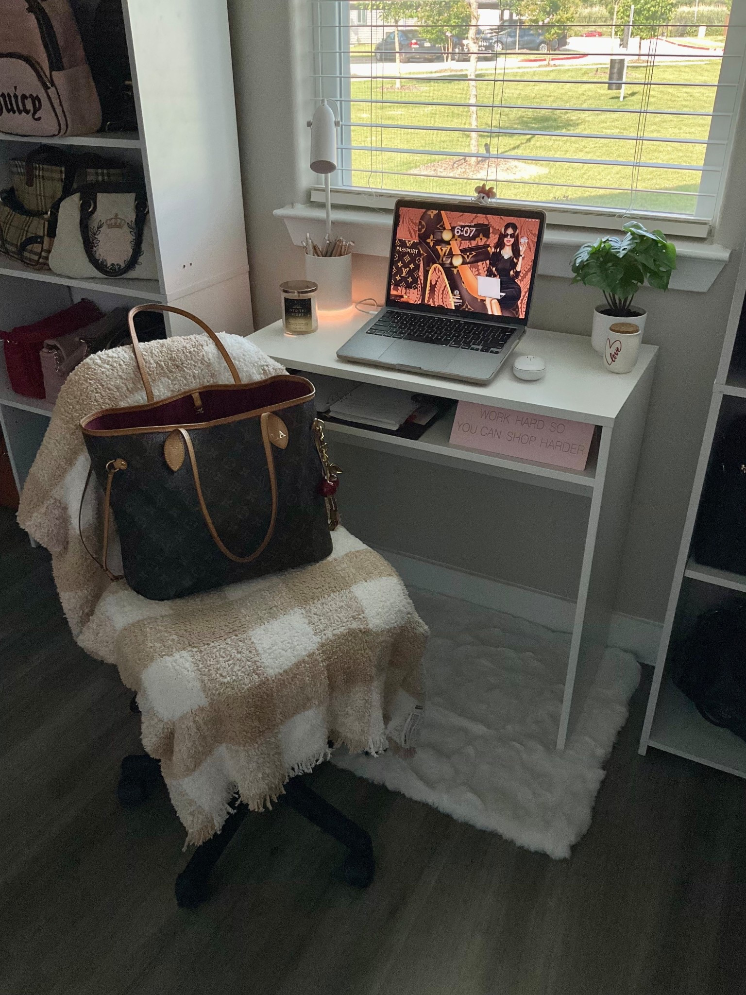 A nice soft space 🤍

#LTKFindsUnder50 #LTKItBag #LTKHome