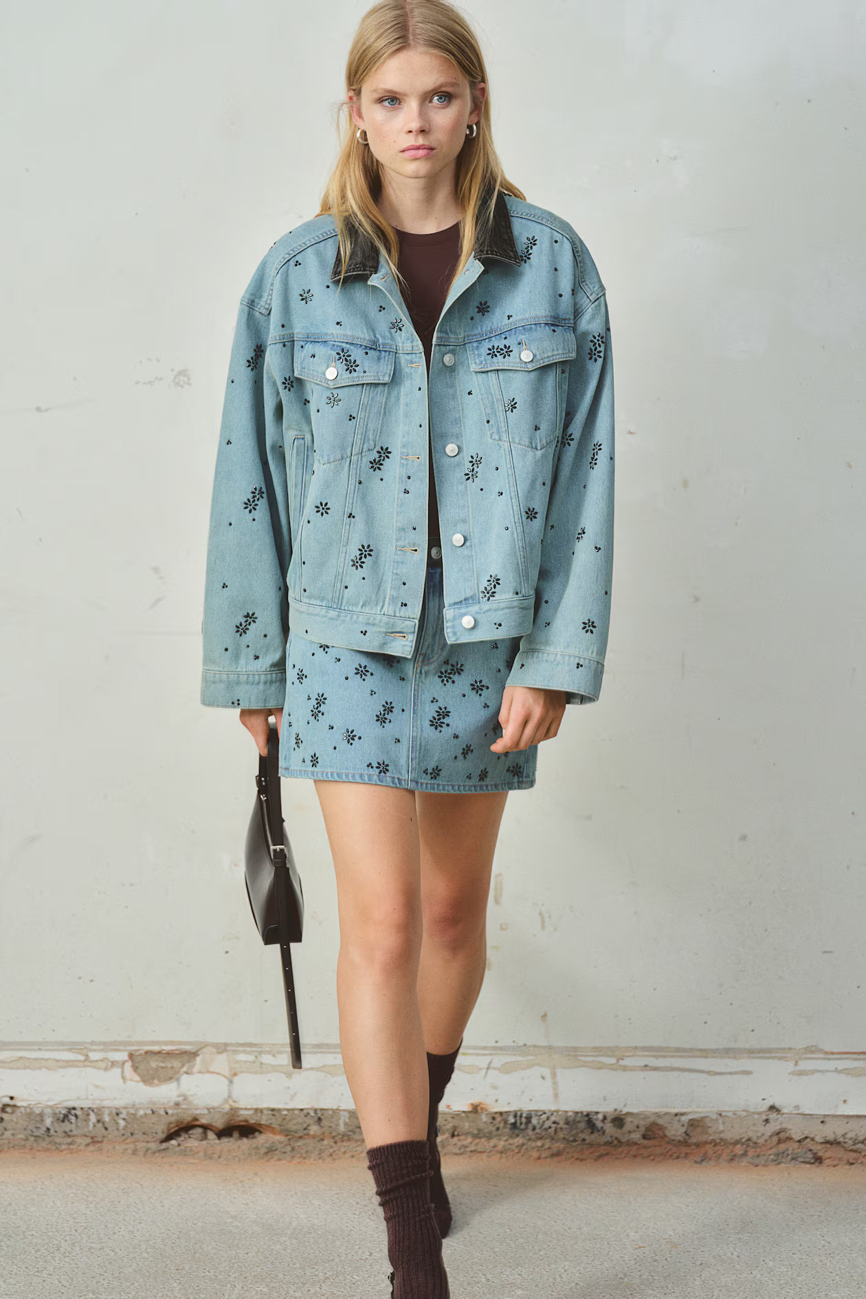 Rhinestone-Embellished Denim Jacket - Light denim blue/floral - Ladies | H&M US | H&M (US + CA)