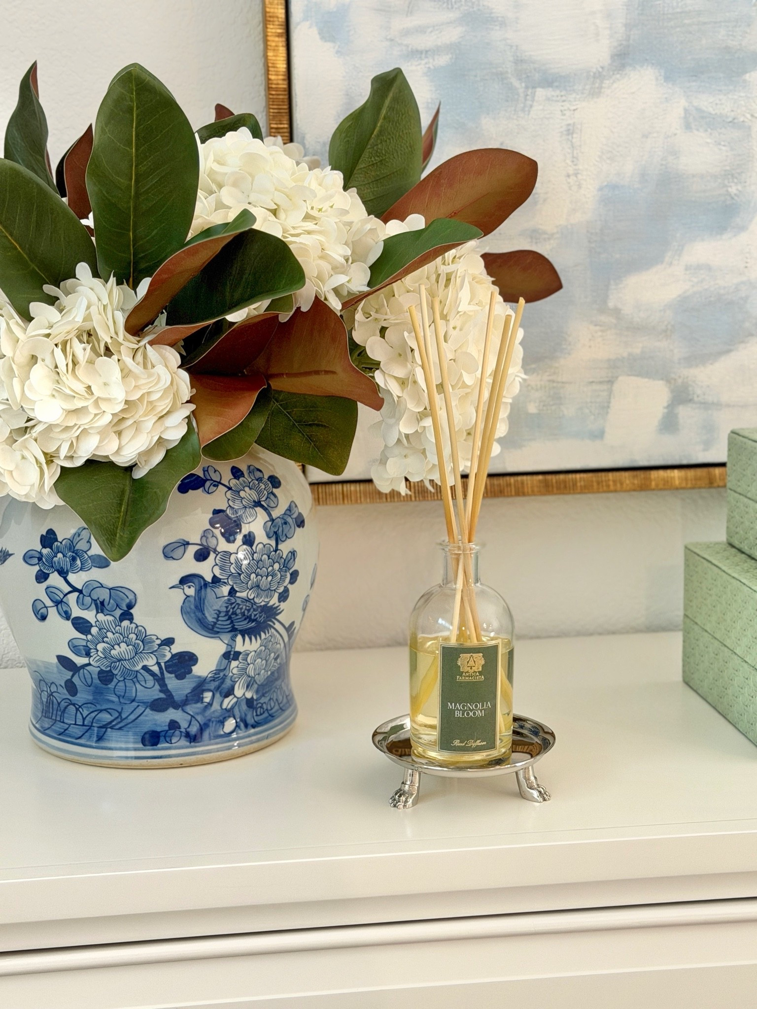 Amazon magnolia and hydrangea fall arrangement 🍂 I used 6 hydrangea stems and 4 magnolia stems ✨

#LTKHome #LTKdayinmylife #LTKSeasonal