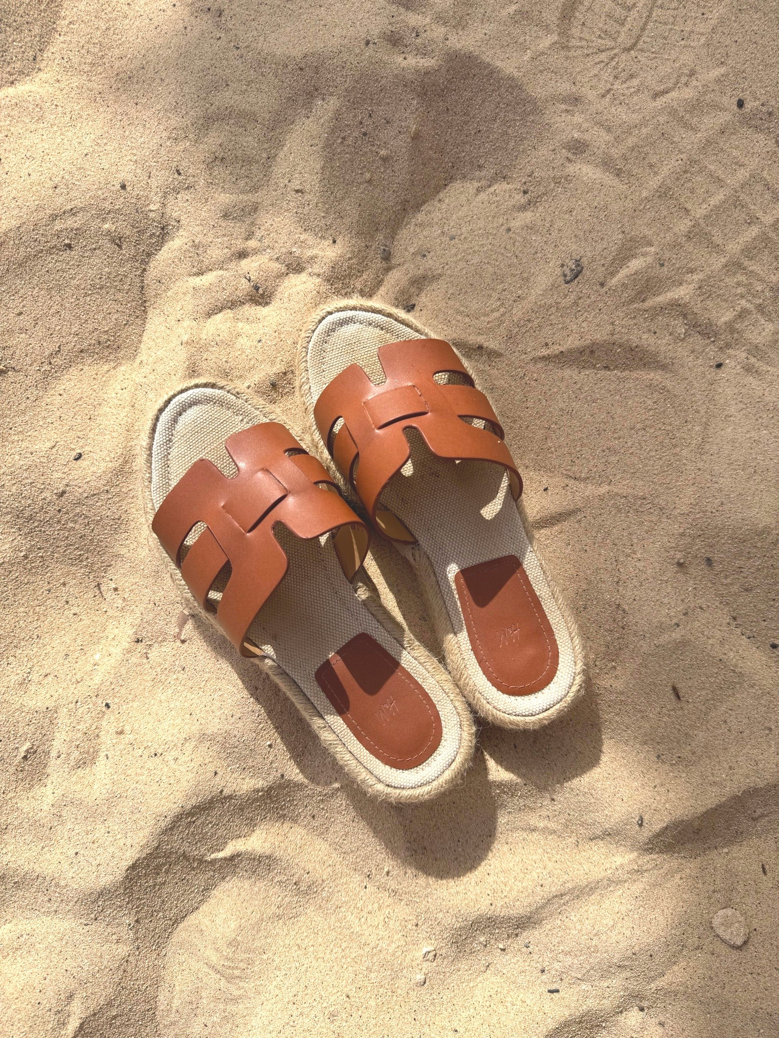 My summer petite feet, size 2 leather tan sandals 🩷

#LTKsummer #LTKpetite #LTKshoes
