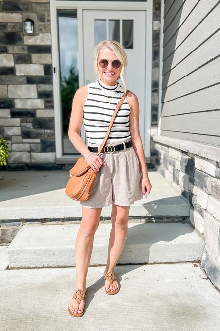 What I wore this week! Mom-friendly summer outfit. 
Top-xs
Shorts- small