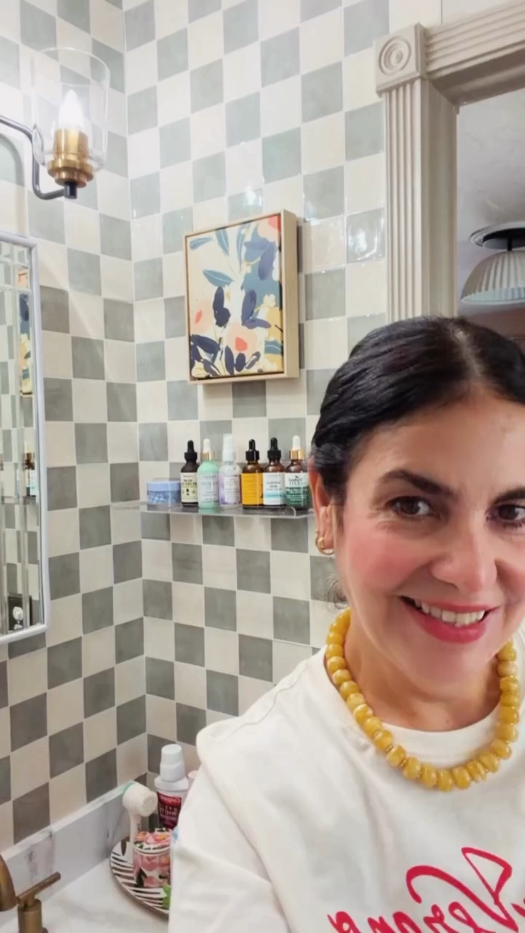 VAN A VER ALGUNOS GRANDES CAMBIOS EN MI DECORACIÓN PORQUE AMO LOS TONOS ALEGRES, las cosas que me hacen feliz y los outfits que se adaptan a mi personalidad 🫶
.

#LTKgrwm #LTKOver40 #LTKHome