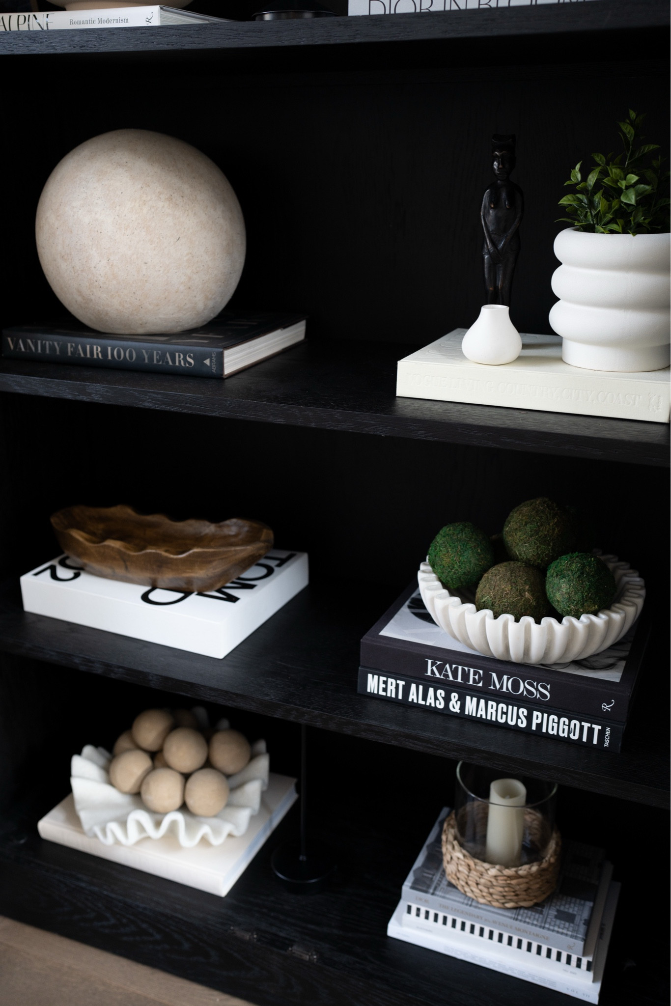 Can you believe this home decor is from Walmart? And it’s all under $15!!

#LTKSaleAlert #LTKFindsUnder50 #LTKHome