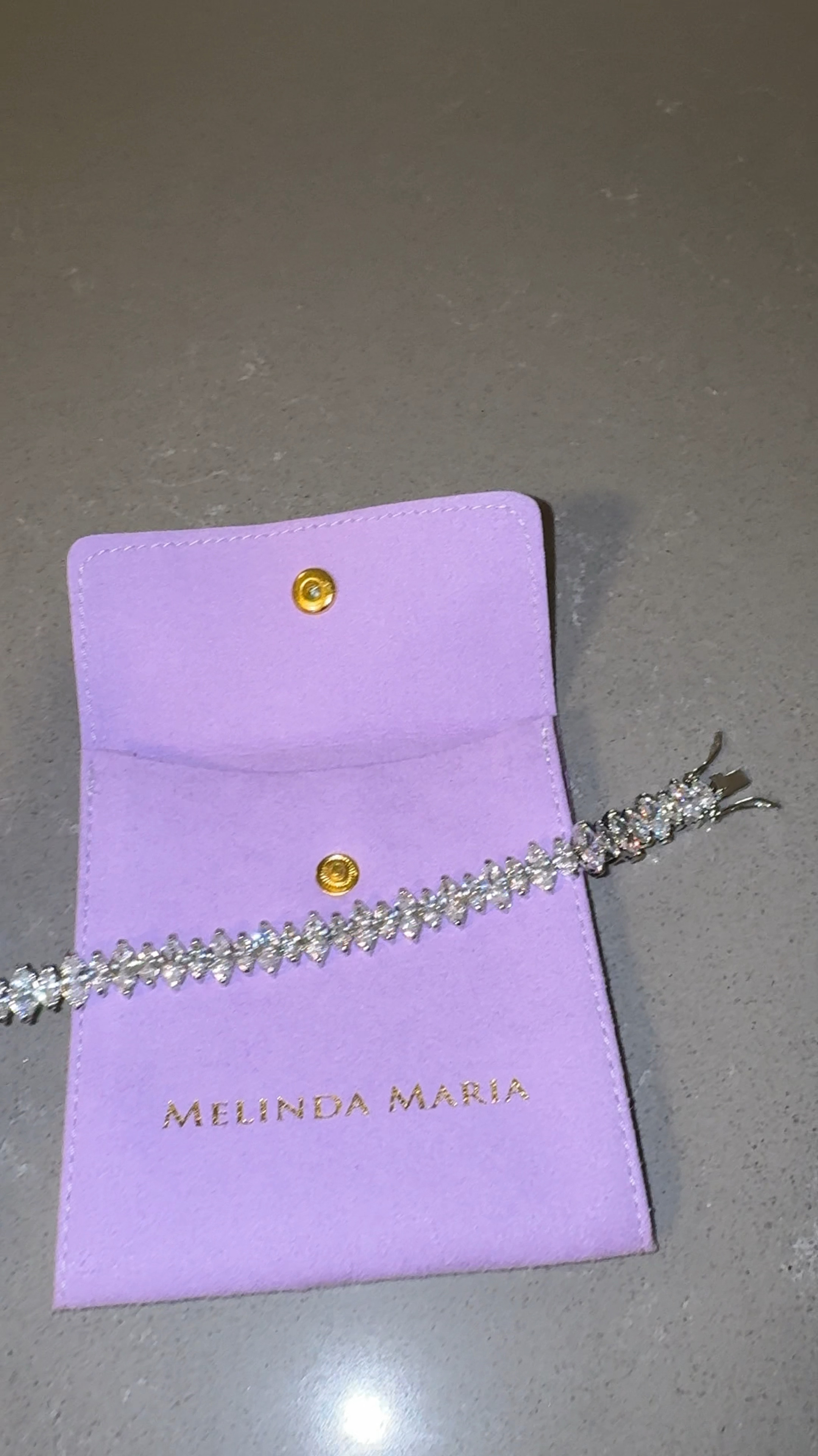 I just got these beauties in for an extra March haul and my oh my oh my I can’t wait to show them off in an upcoming reel 🤪😍



#LTKstyletip #LTKGiftGuide #LTKbeauty