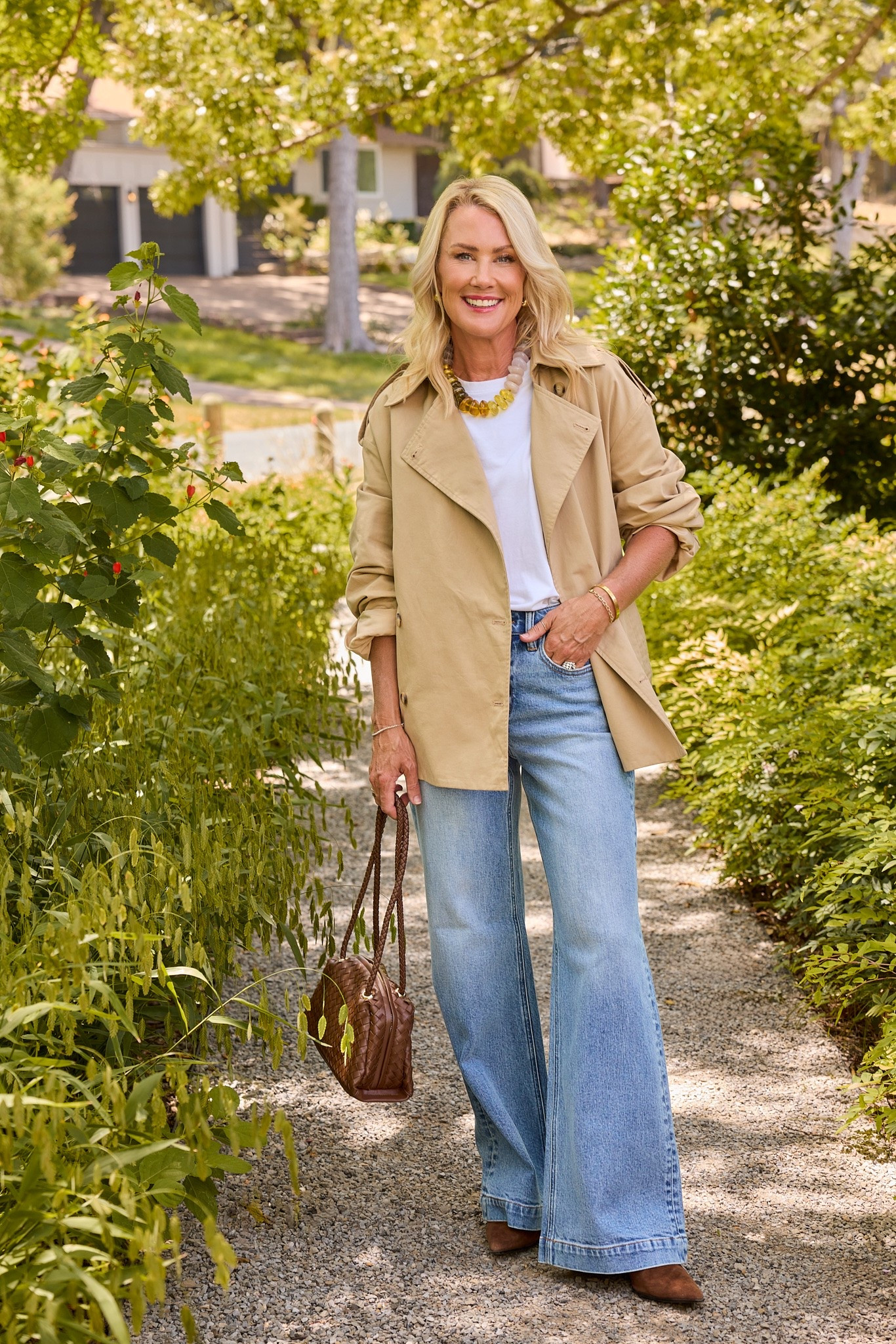 Use code: CASSIE15 for 15% off the Avara x Sugarplum collection!

The ultimate cool girl fit! This trench coat instantly elevates any look.
Tee: small
Jacket: small
Jeans: 25