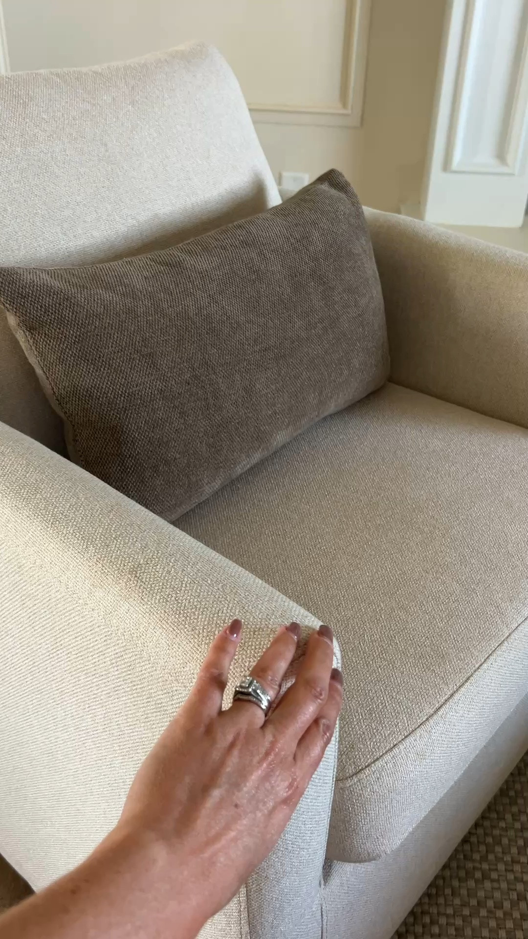 Closer up look at these best selling accent chairs on HUGE SALE!!! Better price than Way Day! This is the linen color/ beige color not the white. 

Accent chair, swivel chair, living room chair, living room furniture

#LTKHome #LTKSaleAlert