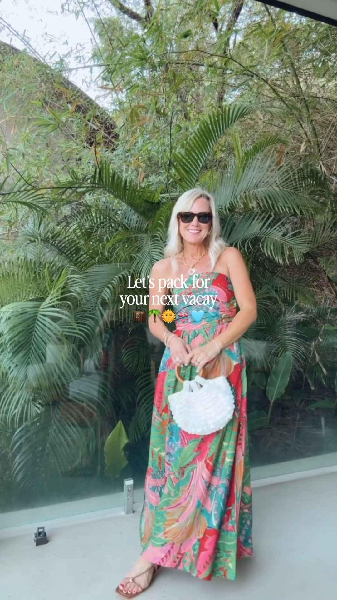 The most adorable resort collection just dropped from social threads! Here’s some of my favorite pieces that I brought to Costa Rica with me. ￼

Dresses: wearing a small but prefer an xs
Sweater: xs (oversized fit)
Pants: wearing a small but prefer an xs￼

#LTKTravel #LTKSeasonal #LTKOver40