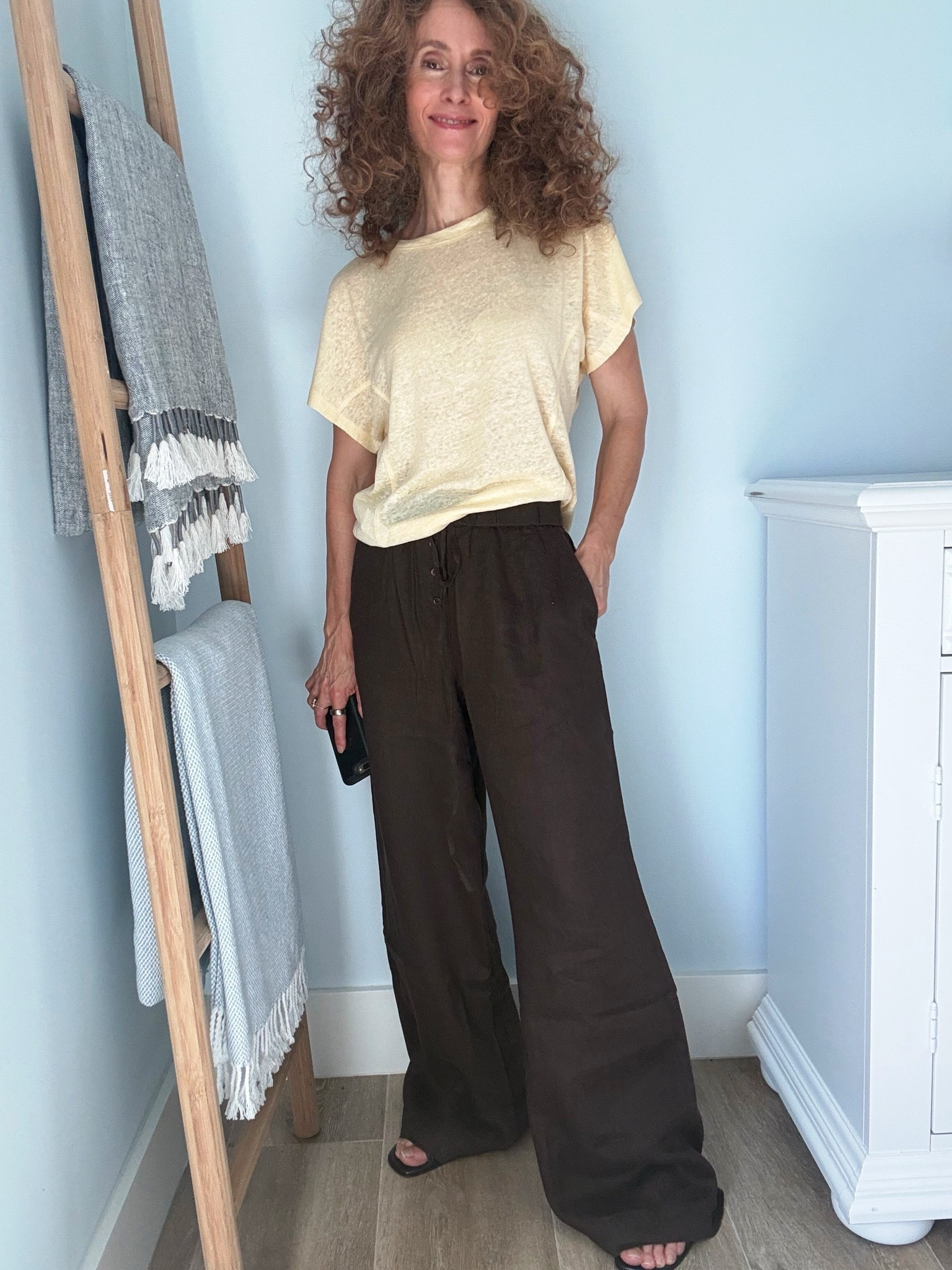 Chocolate and buttery yellow in MANGO linen
Summer uniform 
#europeaninnewyork
