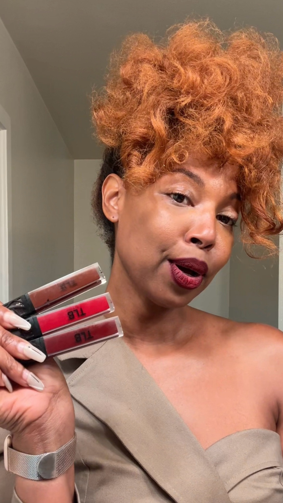 3 Baddies Walk Into A Salon…

Here it is the lip combo that will make you stand out and be the woman that is unforgettable!

LowKey - Liner
Rebel - Outer Lip Fill
Bawse Lady - Middle Fill and Mix

#makeup #lipcombo #lipstick #fall #redlip #glow #skin #powder #beauty #skincare #bold

#LTKStyleTip #LTKFindsUnder50 #LTKBeauty