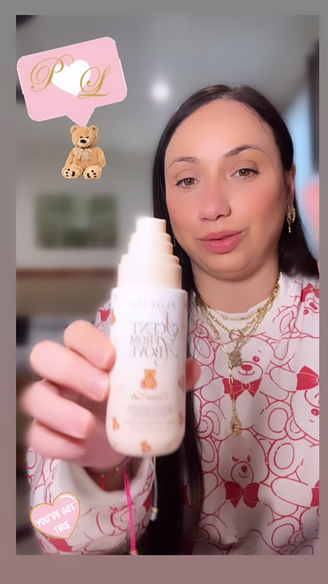 Huele rico y el spray es perfecto 👌🧸🥥✨ Comenta Hair para enlace! 🔗 

#LTKValentine #LTKgrwm #LTKBeauty