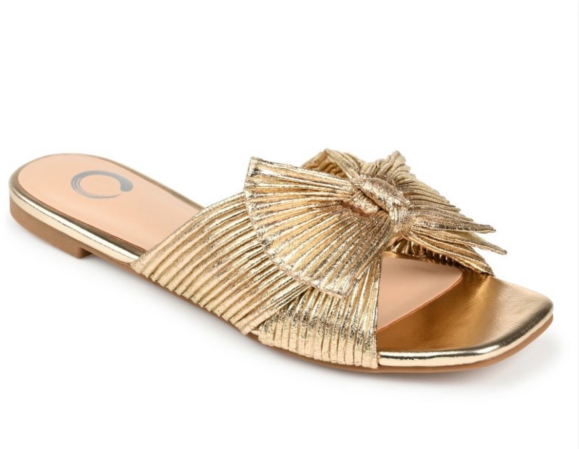 On sale $54

#LTKTravel #LTKSaleAlert