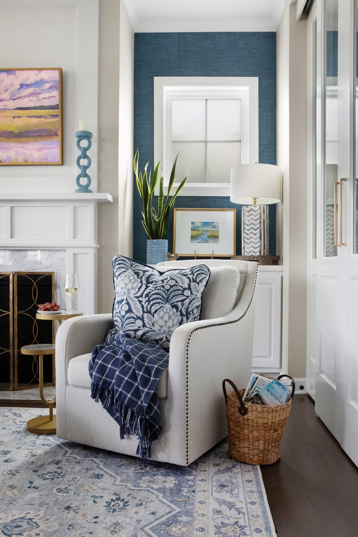 This millennial living room looks like across between pottery barn and Serena and Lily. I can picture Nancy Myers, sitting in here and chatting with Ralph Lauren.

#LTKSaleAlert #LTKHome