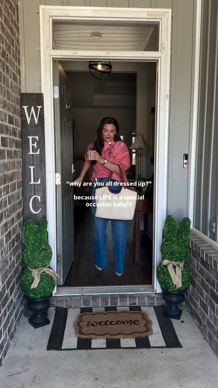 

#relatablemom #toddlermom #sorelatable #momoutfit // relatable mom content // spring outfit idea // Amazon finds // Walmart fashion