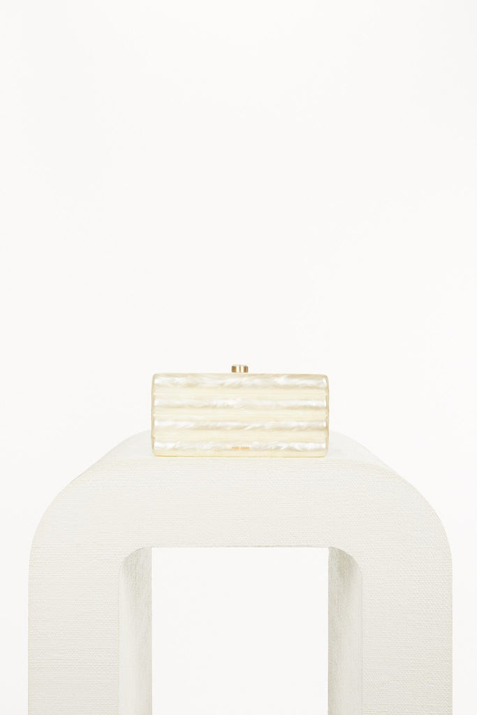 ENID CLUTCH - IVORY | Cult Gaia - US