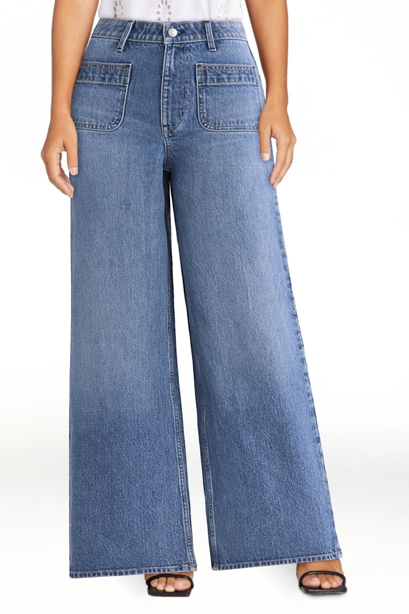 Free Assembly Women's and Women's Plus Wide Leg Jeans with Patch Pockets, 30", 32", and 34" Insea... | Walmart (US)