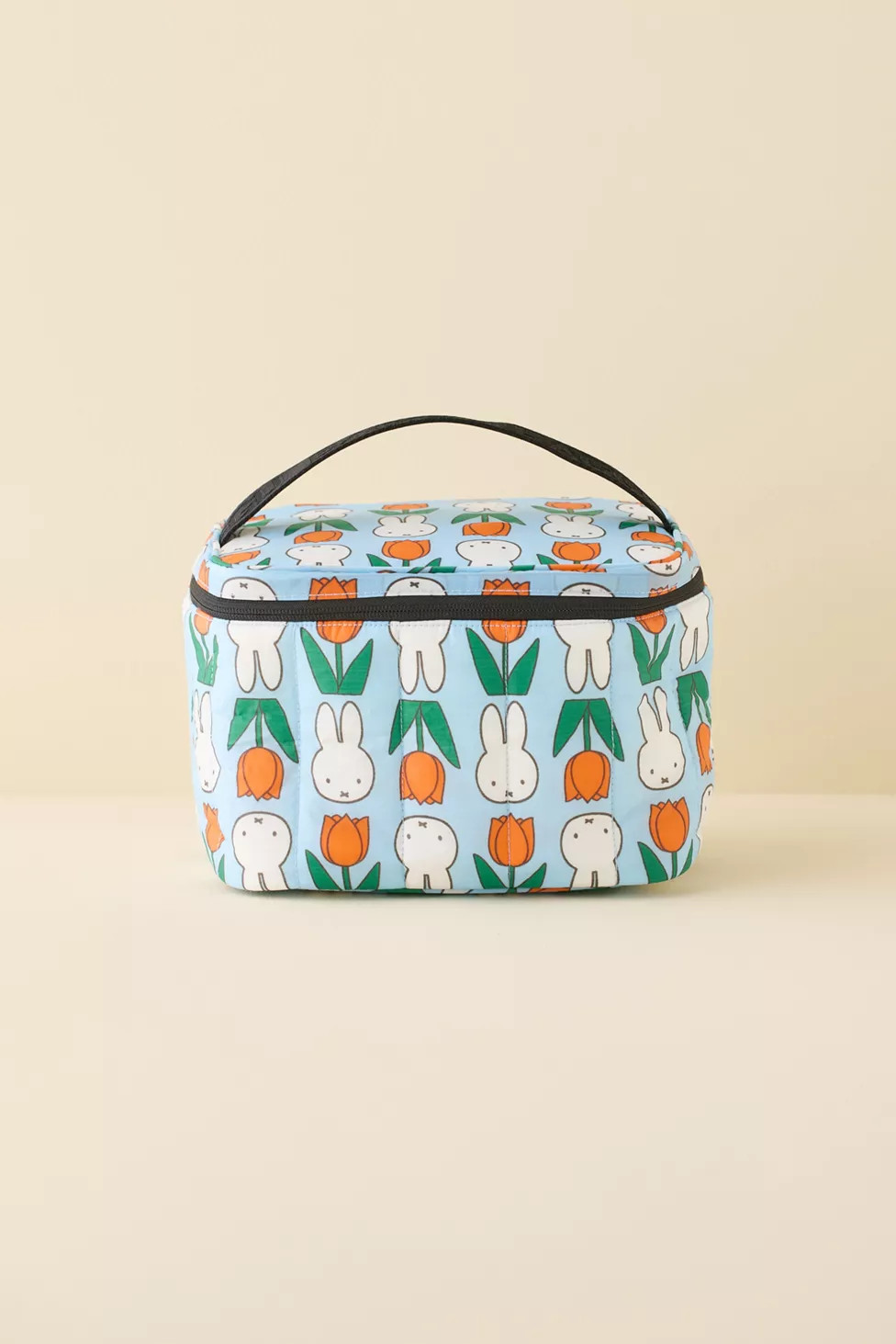 BAGGU & Miffy UO Exclusive Puffy Printed Lunch Bag | Urban Outfitters (US and RoW)