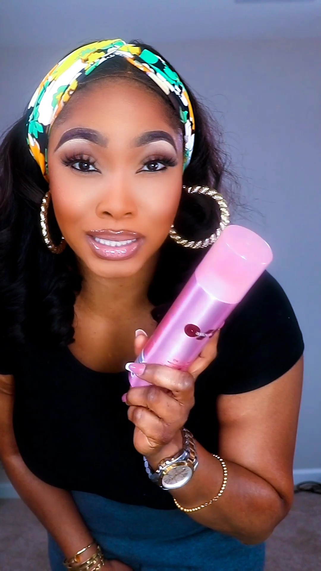 I’m sold on the OneSize setting sprayy

#LTKGiftGuide #LTKstyletip #LTKbeauty