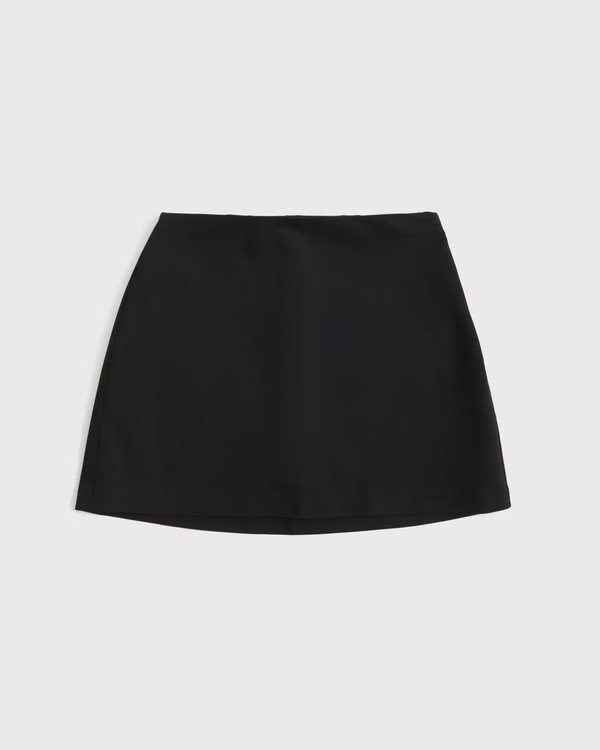 Women's The A&F Scarlett Curve Love Forme Mini Skort | Women's Bottoms | Abercrombie.com | Abercrombie & Fitch (UK)