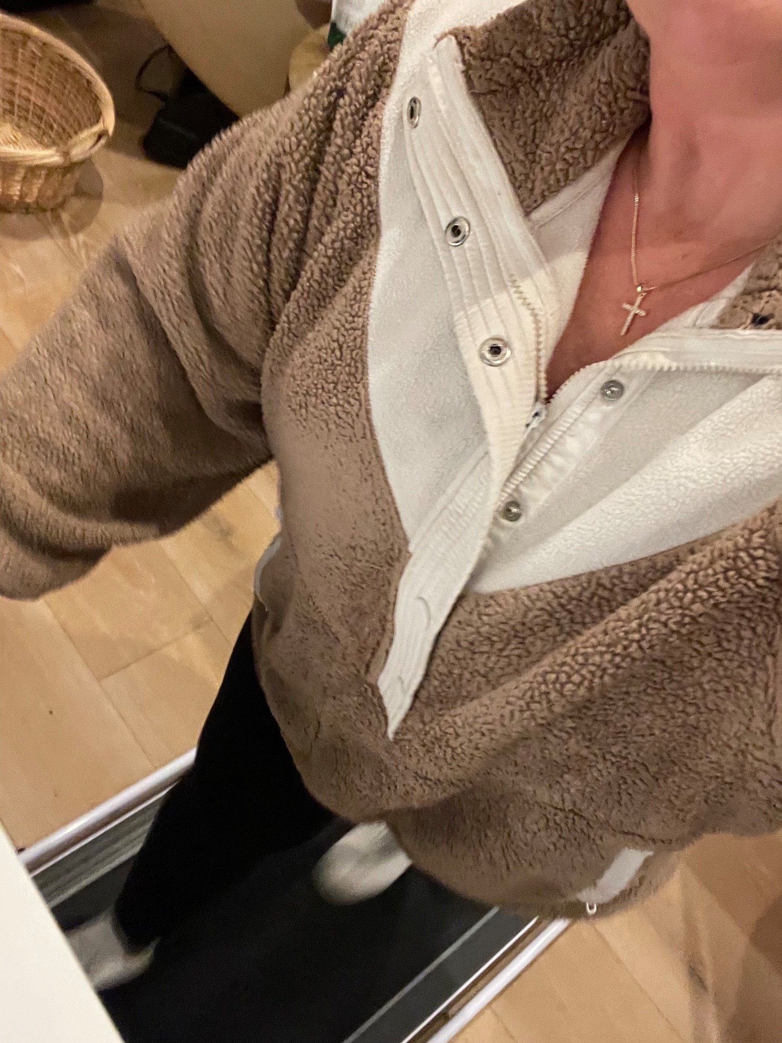 Go to cozy fall and winter Sherpa pullover from Amazonn

#LTKOver40 #LTKGiftGuide #LTKFindsUnder50