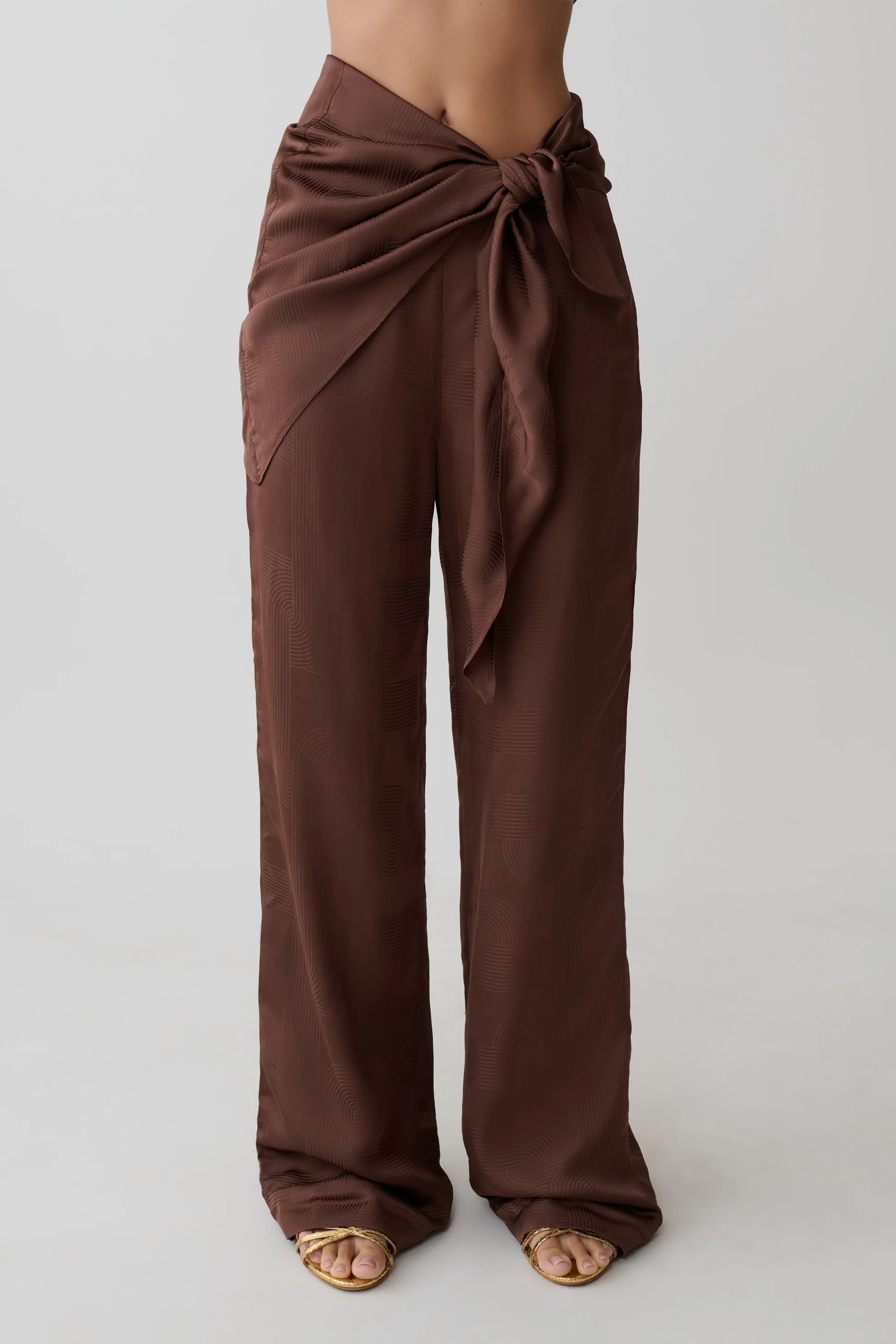 Wrapped Tie Satin Pants - Chocolate | MESHKI US