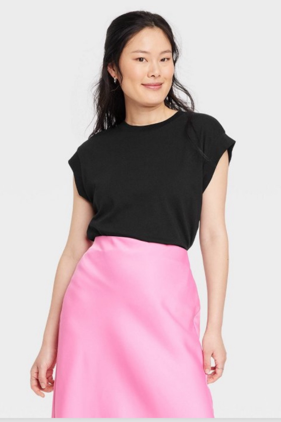 Perfect tee to dress up or down!

#LTKworkwear #LTKunder100 #LTKFind