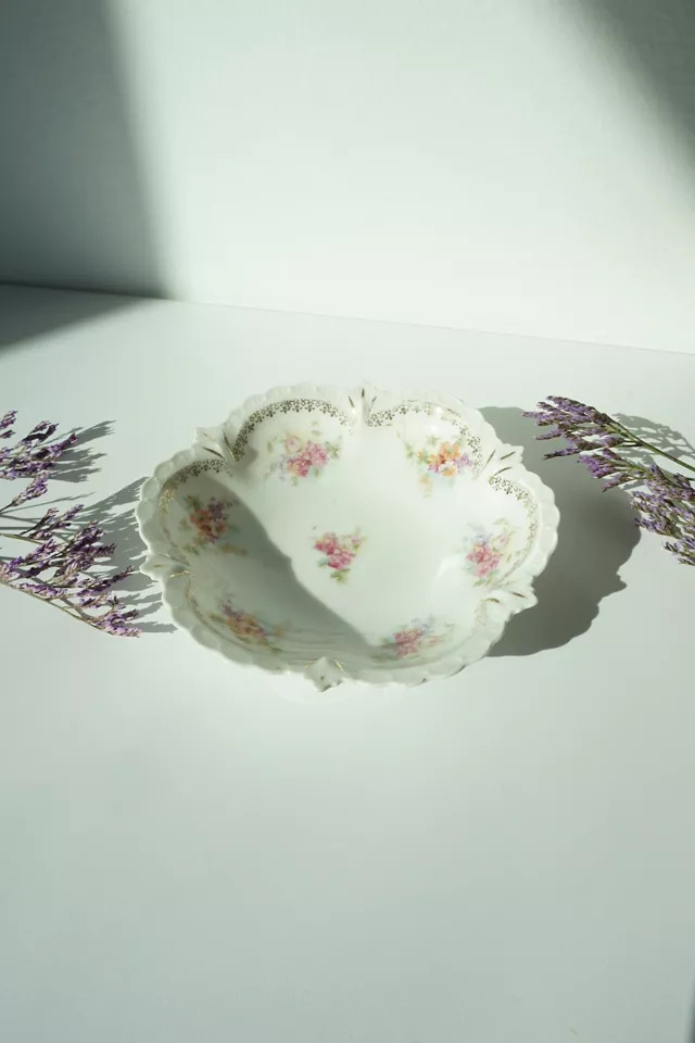 Vintage Dreamy Flower Catch-all | Urban Outfitters (US and RoW)