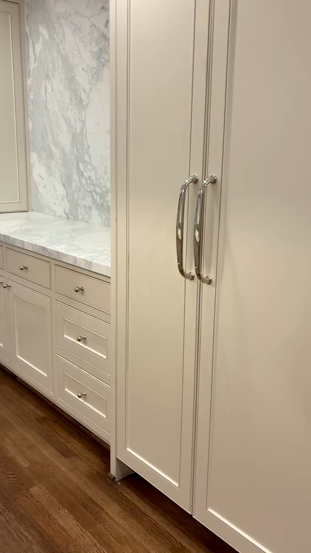 Kitchen hardware details! I have them in polished nickel