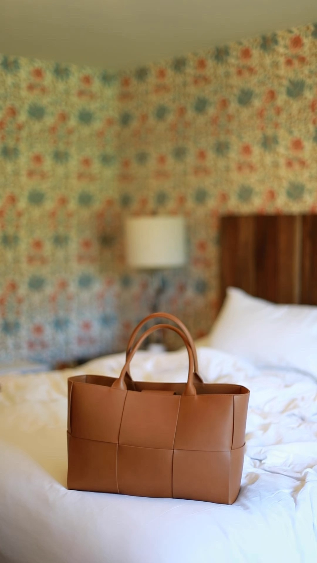 I like big bag I cannot lie 

#LTKitbag #LTKworkwear #LTKstyletip