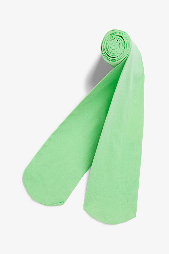 Hellgrüne Strumpfhose | Monki (DE)