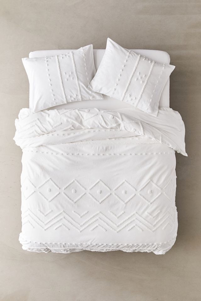 Bomi Tufted Duvet Cover | Urban Outfitters (US and RoW)