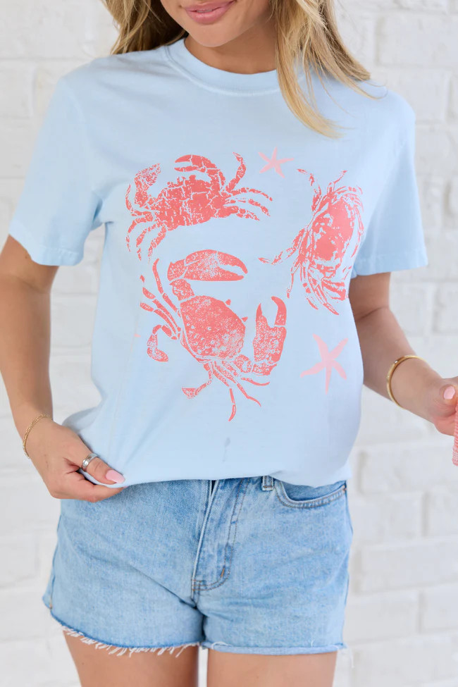 Crabby Light Blue Graphic Tee | Pink Lily