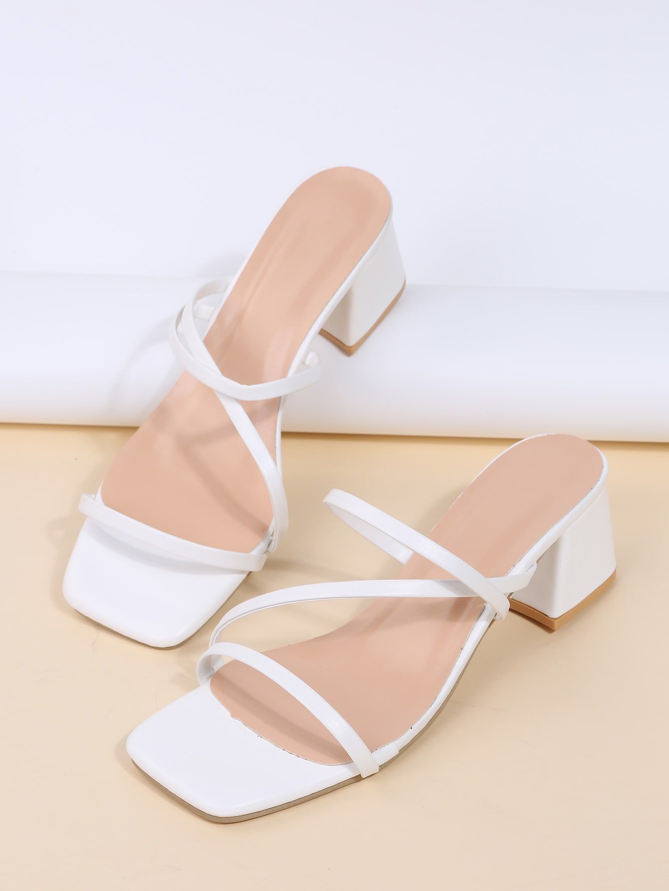 Minimalist Chunky Heeled Strappy Sandals | SHEIN