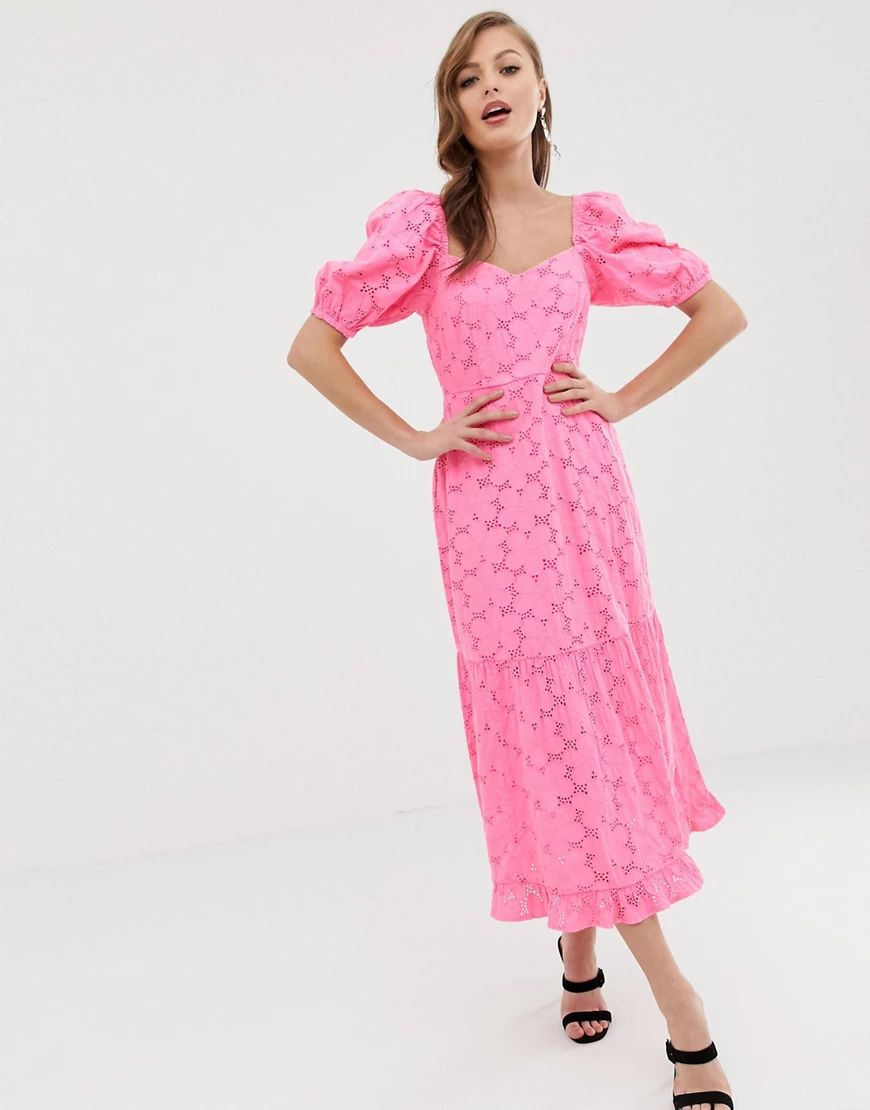 ASOS DESIGN - Robe mi-longue à broderie fluo avec décolleté cœur et manches bouffantes-Rose | ASOS (Global)