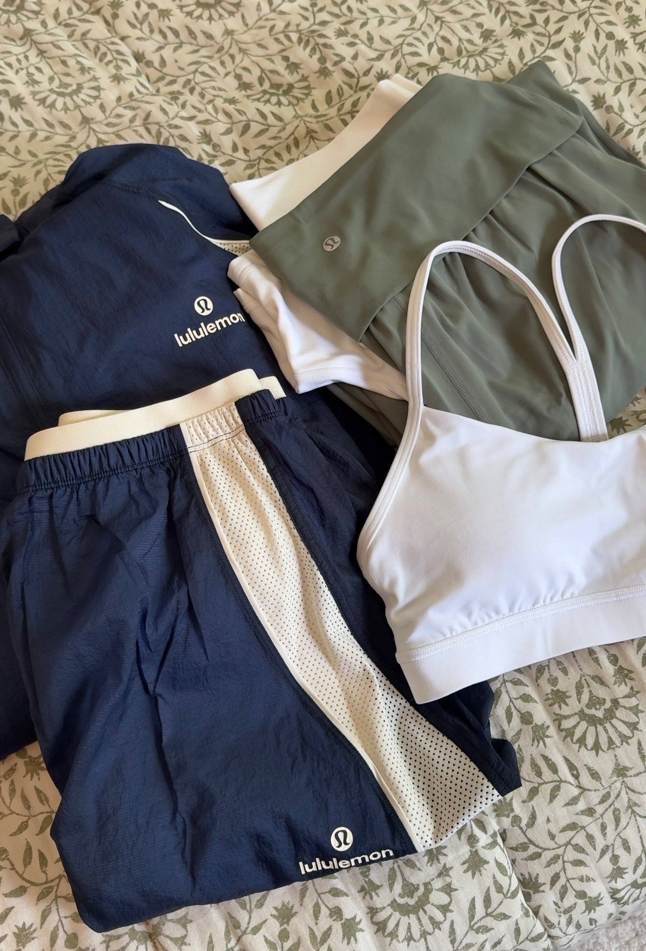 athleisure outfit ideas 🧘🏼‍♀️🍵⭐️

wearing the new yoga collection & lisence to train set from @lululemon 

#summerstyle #lululemoncreator #casualchicstyle #ad #outfitinspo

#LTKgrwm #LTKfitnessgoals #LTKootd