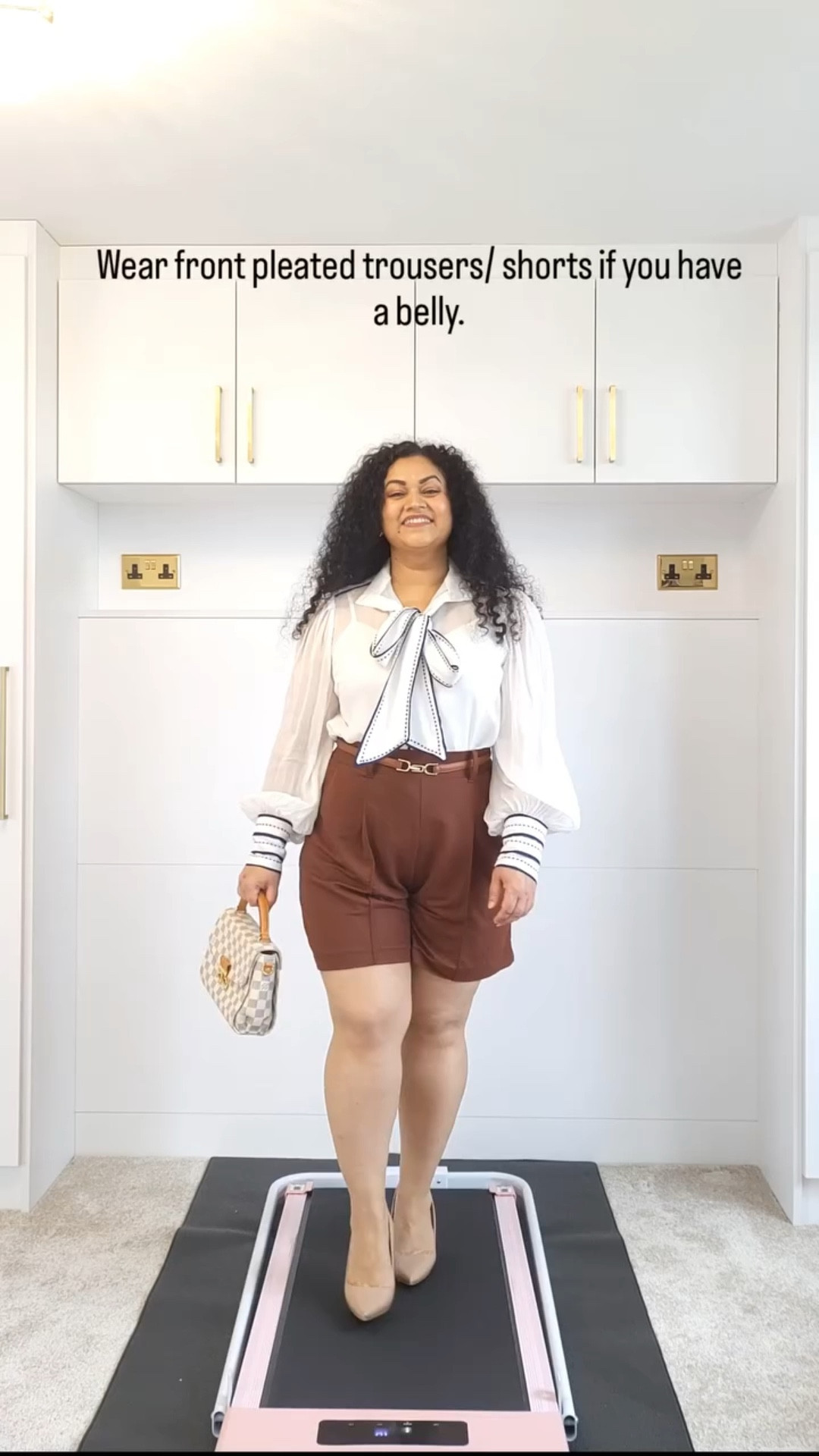 Thunderous thighs making you feel conscious? Honestly, they always used to make me feel very conscious preventing me from wearing anything more than 2 inches above the knees. So if you feel like this, you're not alone. 

While styling bottoms on my 4ft 11" tall body, I realised that slightly loose but tailored and slightly longer shorts look great and help me feel comfortable and confident! I urge you to try more styles that you think wouldn't look good on you. If you don't try, you'll never know!

Blouse: @karen_millen (gifted/pr)
Shorts: @hm 

#petiteandcurvy #curvystyle #bodyconfidence #loveyourbody #shortgirlstyle #shortgirlproblems